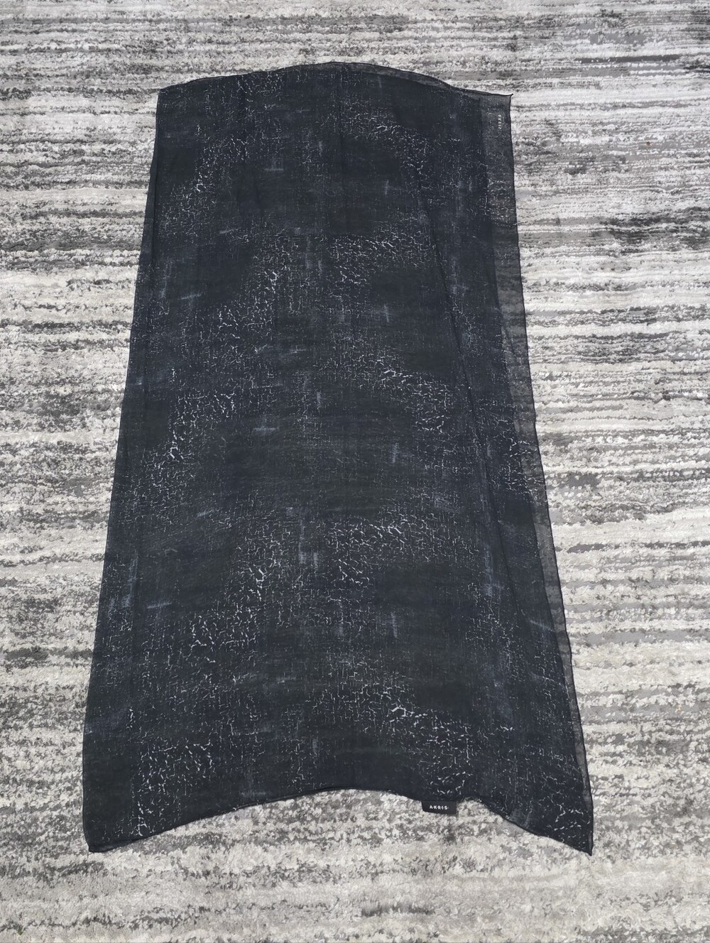 AKRIS black And White Stole Scarf